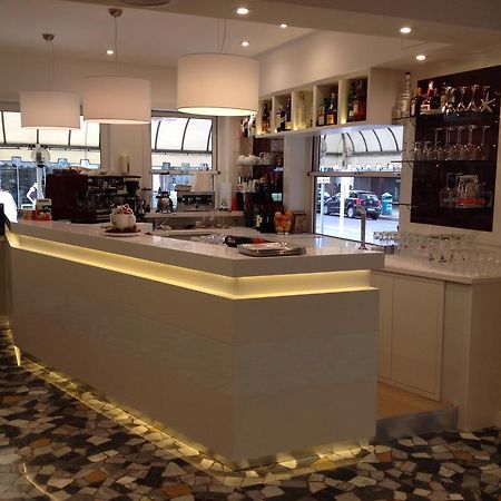 Hotel Roma ลิโดดิเยโซโล ภายนอก รูปภาพ