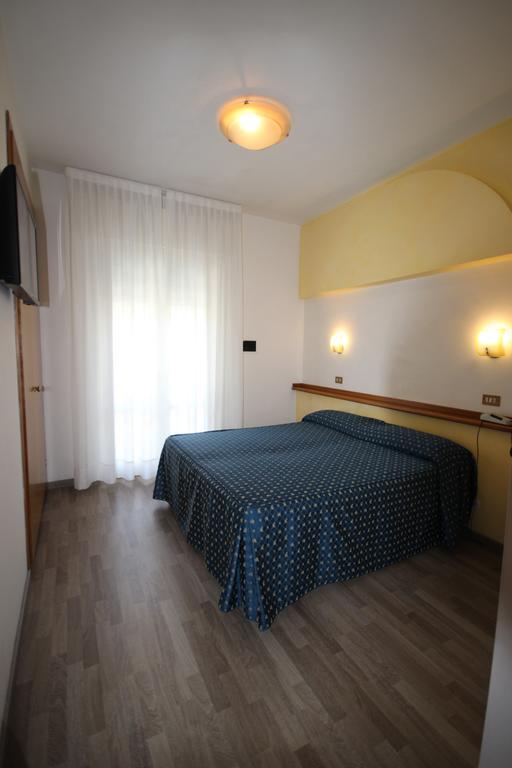 Hotel Roma ลิโดดิเยโซโล ห้อง รูปภาพ
